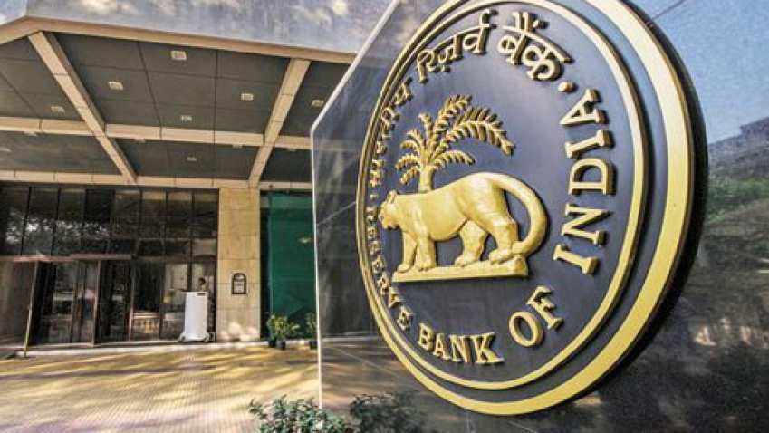 Rupee set to force RBI to raise key rates next week: Poll Rupee set to force RBI to raise key rates next week: Poll