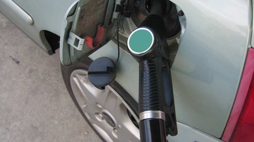 Will you soon pay Rs 100 for petrol in Mumbai? Soaring crude oil prices make a case for it Will you soon pay Rs 100 for petrol in Mumbai? Soaring crude oil prices make a case for it