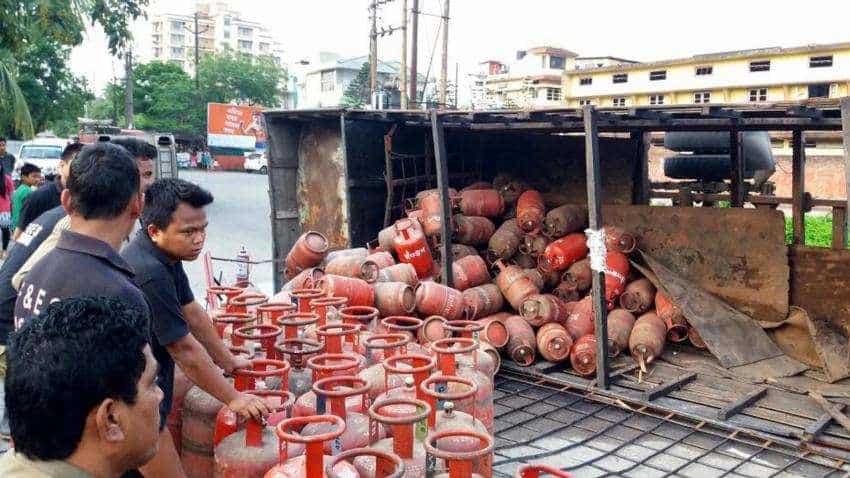 Subsidised LPG cylinder price hiked by Rs 2.89; This is how much you must pay now in Delhi Subsidised LPG cylinder price hiked by Rs 2.89; This is how much you must pay now in Delhi