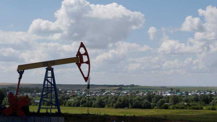 Traders bet on oil at $100 as Iran sanctions loom Traders bet on oil at $100 as Iran sanctions loom