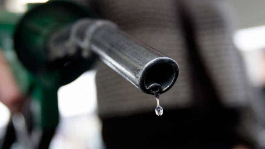 Diesel price cut by Rs 2.50 a litre in Jharkhand Diesel price cut by Rs 2.50 a litre in Jharkhand