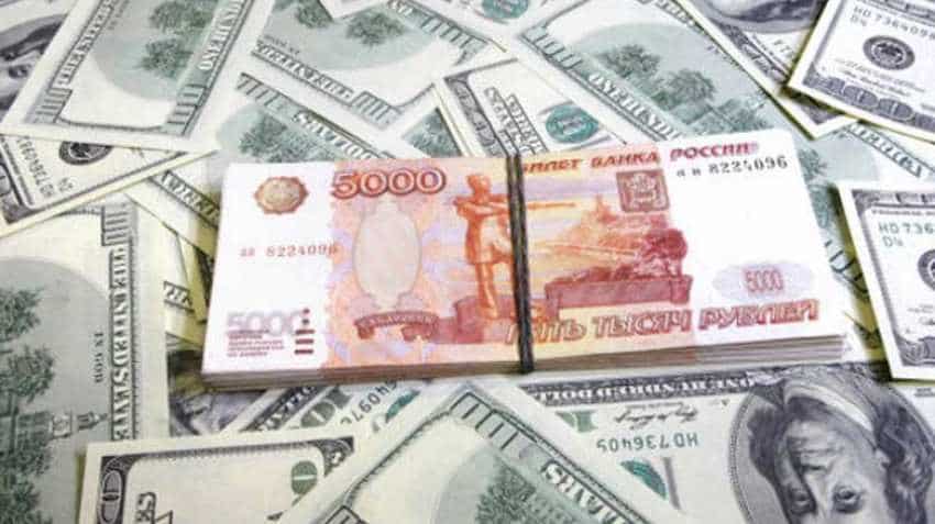 Dollar weakens as bond yields retreat after rapid rise Dollar weakens as bond yields retreat after rapid rise