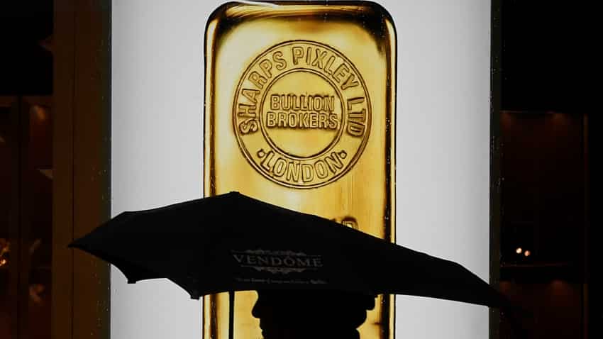 Gold near highest in over two months as equity plunge boosts safe-haven appeal Gold near highest in over two months as equity plunge boosts safe-haven appeal