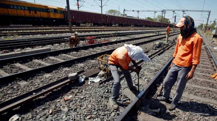 Indian Railways To Use Green Composite Sleepers Zee Business Indian Railways To Use 039 Green Composite Sleepers