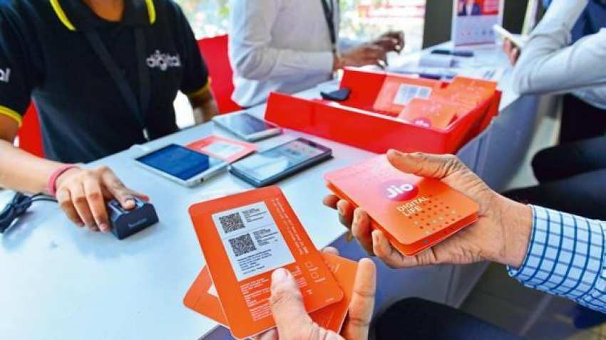 Reliance Jio Diwali 100% Cashback Offer out! New Rs 1699 tariff plan launched Reliance Jio Diwali 100% Cashback Offer out! New Rs 1699 tariff plan launched