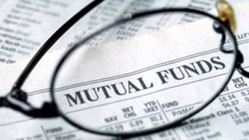 Rs 21,600 crore setback! Mutual funds holdings in banks plunge
