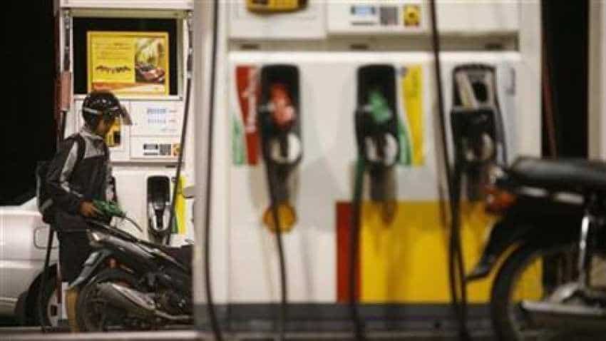 Alert! Petrol pump strike in Delhi on Monday: Fuel crisis for drivers looms on Monday Alert! Petrol pump strike in Delhi on Monday: Fuel crisis for drivers looms on Monday
