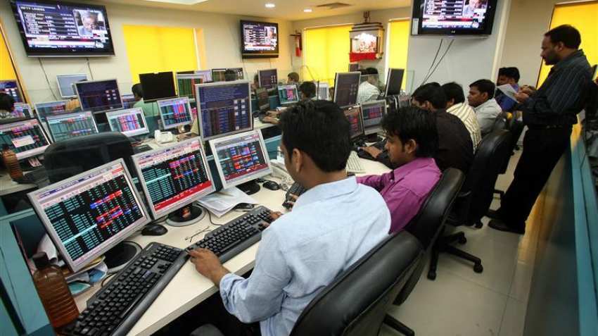 Sensex snaps 4-day falling streak, recaptures 34k-mark on easing crude, recovery in rupee