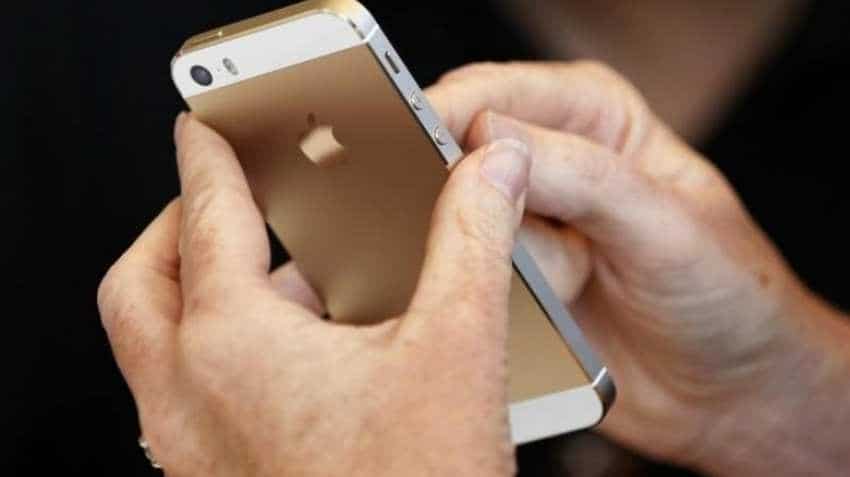 Buy Apple iPhone SE priced at just Rs 1999 only in Flipkart sale Buy Apple iPhone SE priced at just Rs 1999 only in Flipkart sale