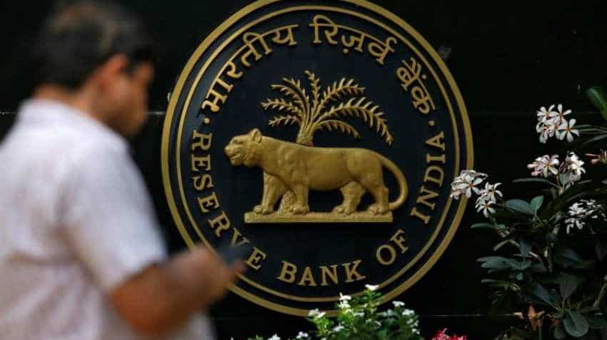 Centre vs RBI: Governor gets staff union backing in tussle Centre vs RBI: Governor gets staff union backing in tussle