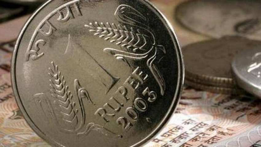 Rupee slumps 27 paise to close at 3-week low of 73.95 against US dollar