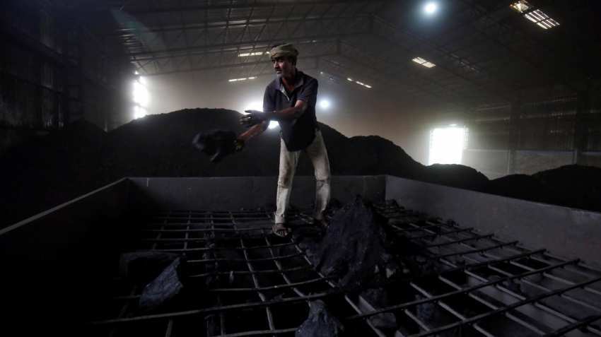 Centre sells Coal India stake for Rs 5,300 cr; sheds 3.19% shareholding Centre sells Coal India stake for Rs 5,300 cr; sheds 3.19% shareholding