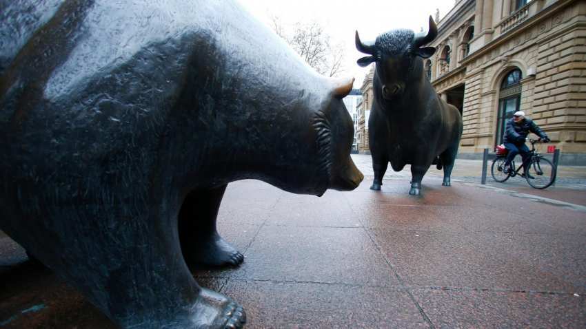 IT, Banks, Finance, OMCs and Pharma sector are likely to be in focus IT, Banks, Finance, OMCs and Pharma sector are likely to be in focus