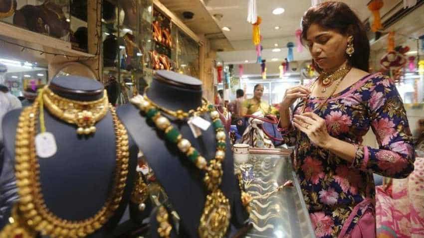 Gold necklace trend 2018 outlet