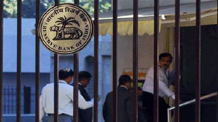 RBI, Govt to face liquidity crunch as commercial papers worth Rs 1.52L crore are set to mature 