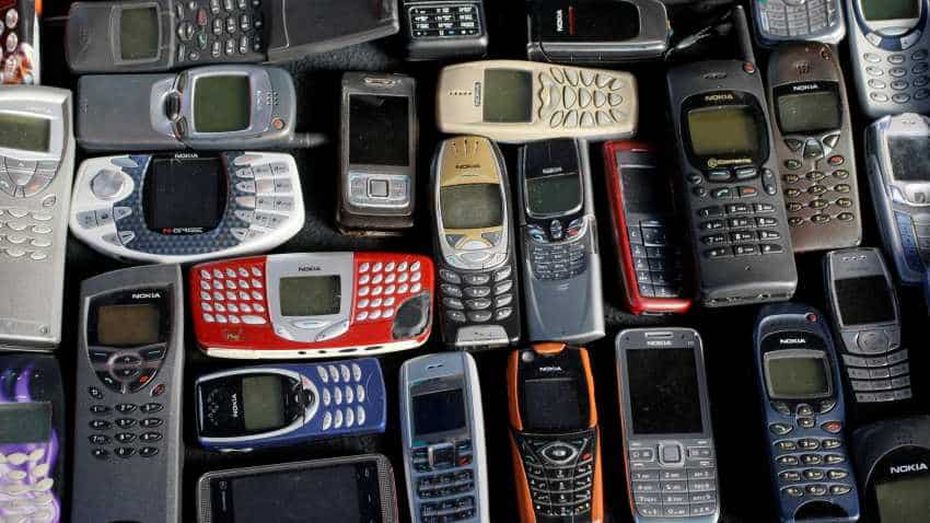 Do you have a feature phone? Beware! This terrible fate awaits! Do you have a feature phone? Beware! This terrible fate awaits!