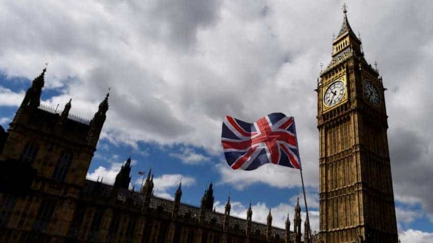 UK visa: As Indian students numbers plunge, UK panel makes this clarion call UK visa: As Indian students numbers plunge, UK panel makes this clarion call