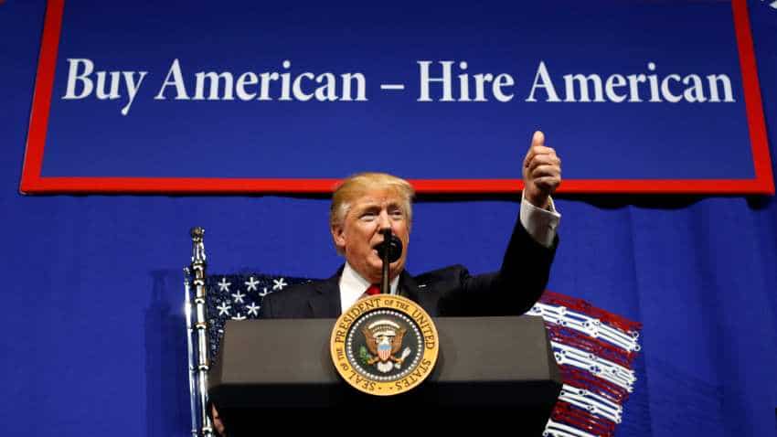 US H-1B visa: Bad news for Indian techies, Donald Trump wants to dump 'outsourcing' US H-1B visa: Bad news for Indian techies, Donald Trump wants to dump 'outsourcing'