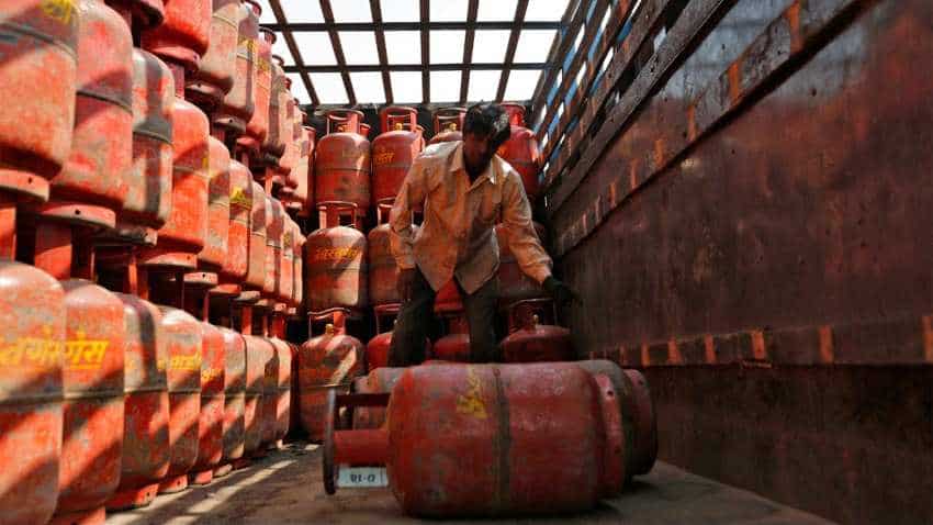 LPG cylinder price cut? You can pay less for gas, but there is a catch LPG cylinder price cut? You can pay less for gas, but there is a catch