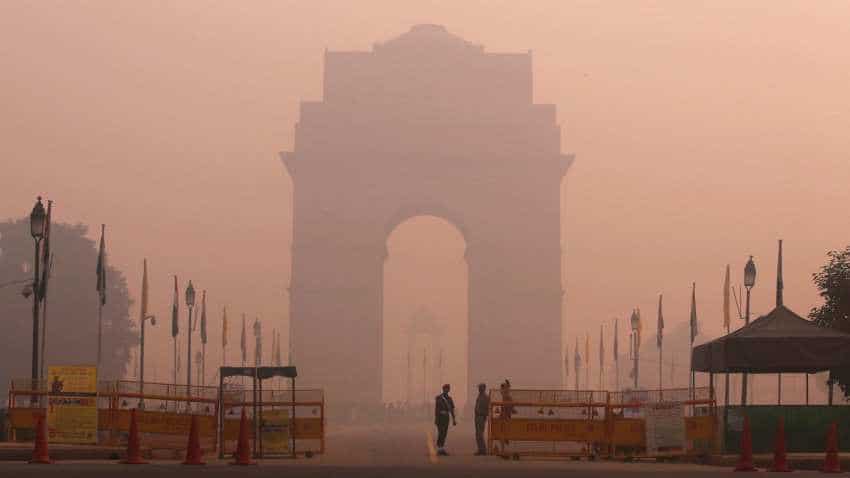 Severe pollution on foggy Saturday Severe pollution on foggy Saturday