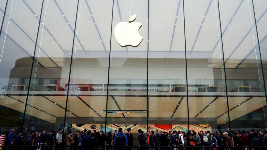 Fears of peak Apple iPhone rattle Asian Apple suppliers