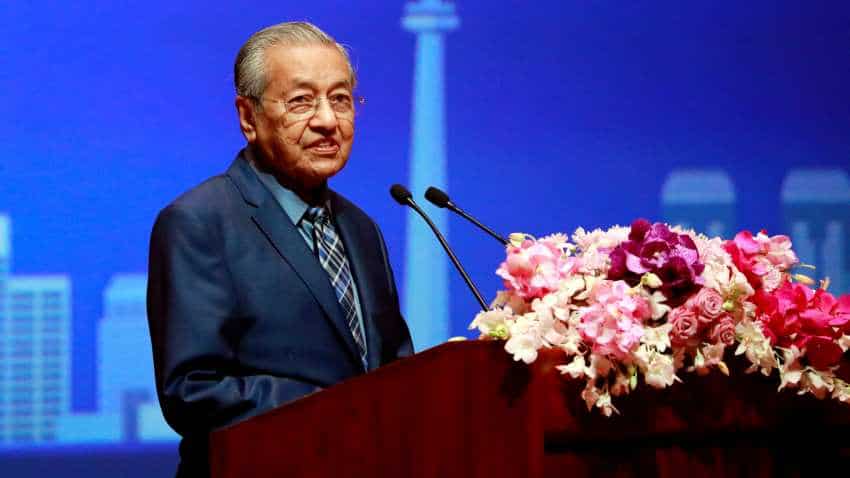 Goldman Sachs bankers &#039;cheated&#039; Malaysia over 1MDB, says Malaysian PM Mahathir Mohamad 
