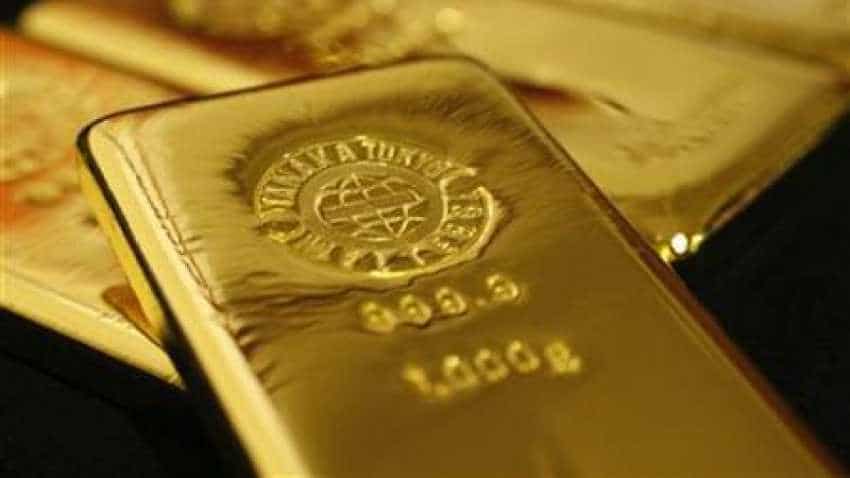 Gold trades at premium in India for first time in over 2 months Gold trades at premium in India for first time in over 2 months