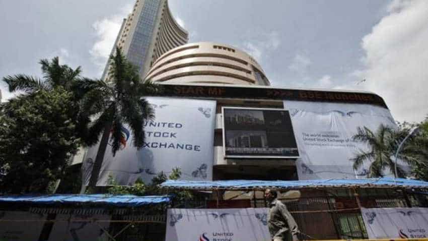 IT stocks fall up to 3% on strengthening rupee IT stocks fall up to 3% on strengthening rupee