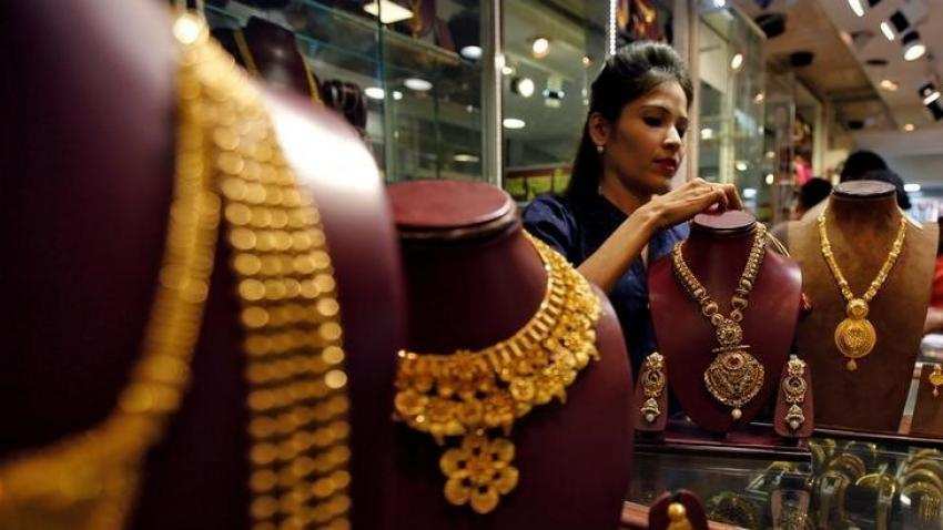 Weddings boost Indian demand; activity muted in other hubs