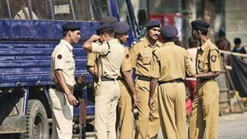 UP Police Recruitment 2018: Apply for 49,568 Constable posts on uppbpb.gov.in; Check age limit, other details