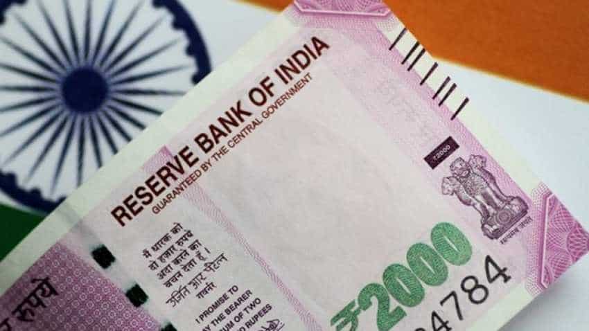 What triggered rupee fall? Speculation did it, says SBI report What triggered rupee fall? Speculation did it, says SBI report