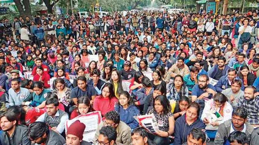 JNU students' union alleges varsity hiked fess for basic documentation JNU students' union alleges varsity hiked fess for basic documentation