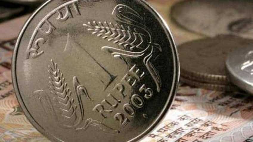 Rupee falls 59 paise to 71.40 against US dollar in early trade Rupee falls 59 paise to 71.40 against US dollar in early trade