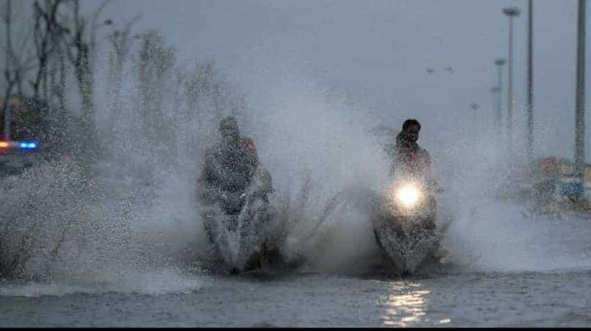 Met warns of heavy rainfall in Andhra Pradesh, Tamil Nadu this weekend