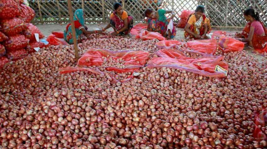 Onion farmer shocked over 'misuse' of low price issue Onion farmer shocked over 'misuse' of low price issue