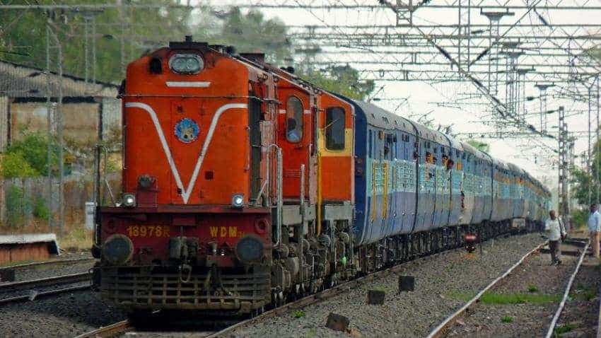 Indian Railways brings good news! Electric trains to run on Delhi-Rewari tracks Indian Railways brings good news! Electric trains to run on Delhi-Rewari tracks