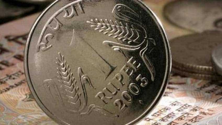 Rupee rises for 3rd day, settles 5 paise up at 70.39 vs USD Rupee rises for 3rd day, settles 5 paise up at 70.39 vs USD
