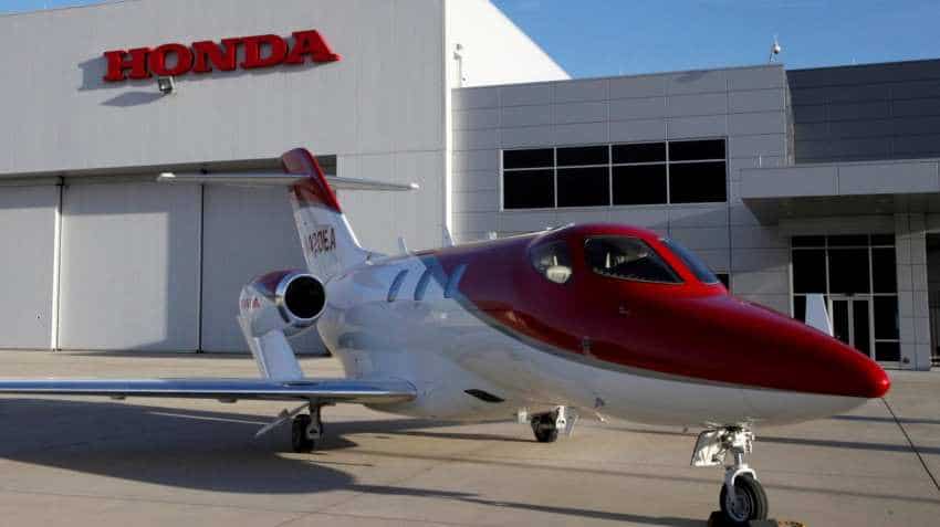 Wow! Now, actually fly on this amazing Honda jet! Wow! Now, actually fly on this amazing Honda jet!