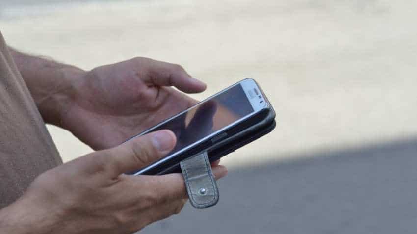 Indian mobile websites score low on speed: Study Indian mobile websites score low on speed: Study