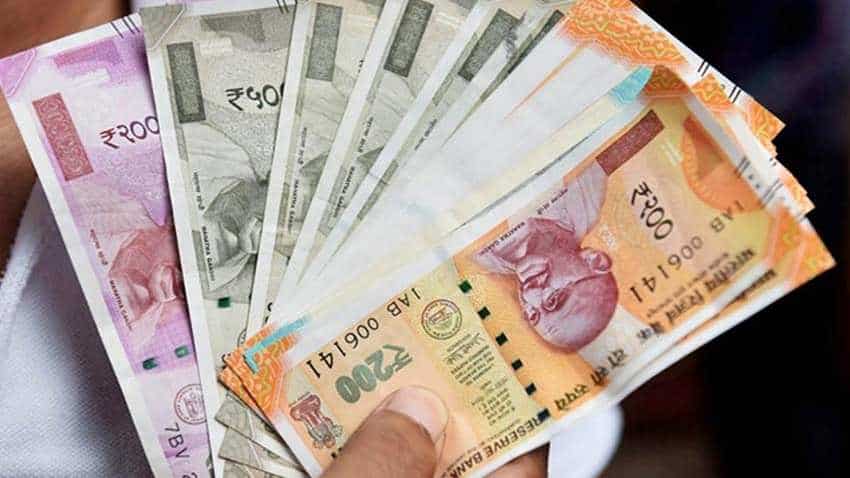 Mutual Funds vs FDs: Which one is a better investment option for you? Mutual Funds vs FDs: Which one is a better investment option for you?