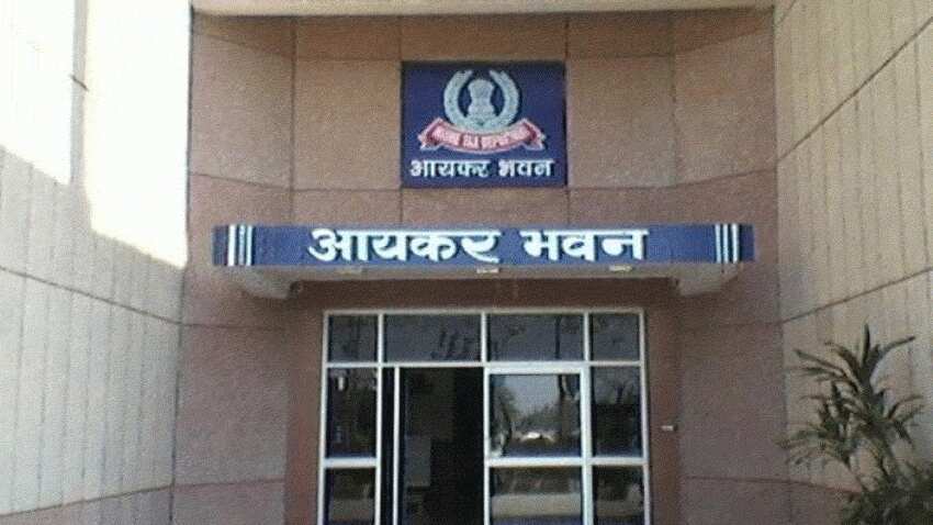 Income tax return filing: I-T dept allows manual filing by resident, NRI taxpayers Income tax return filing: I-T dept allows manual filing by resident, NRI taxpayers