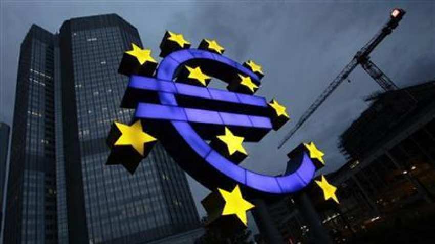 ECB sees global economic slowdown in 2019
