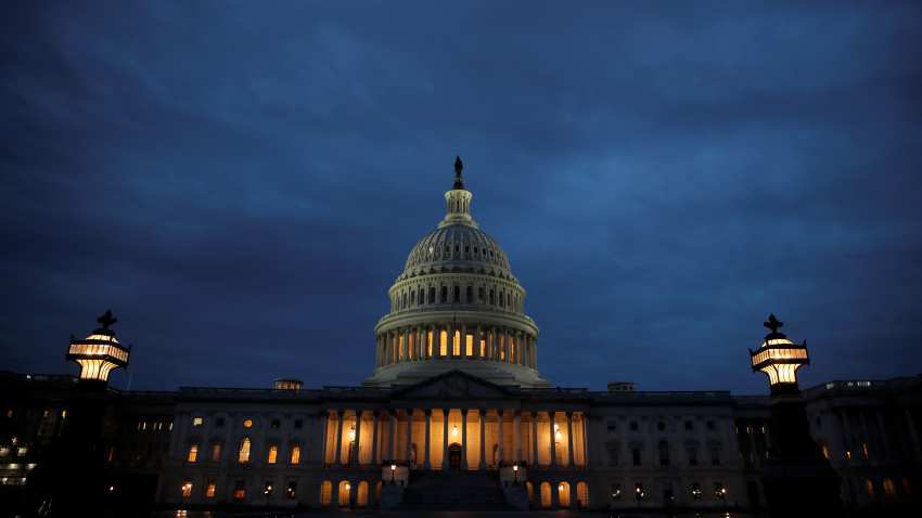 US House Democrats ready bills to reopen gov&#039;t with $1.3 billion for border security