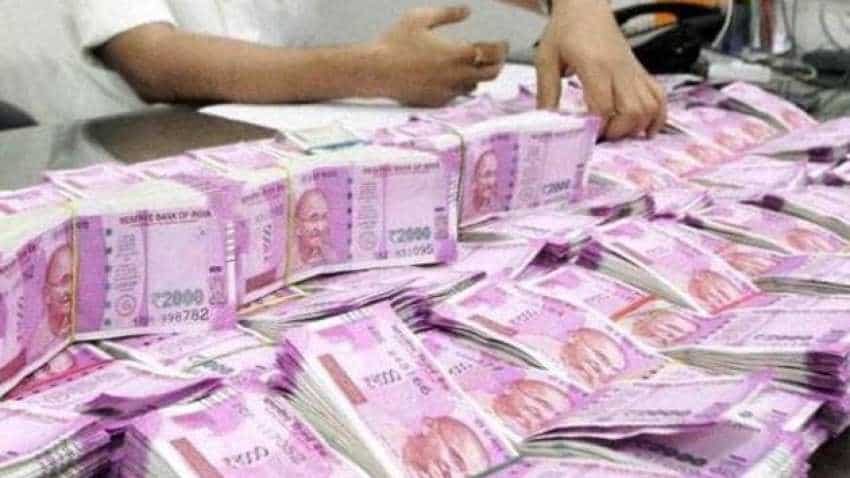 7th Pay Commission: Will there by any clarity on minimum pay, fitment factor issue in Budget 2019? Check whose salary was hiked in the previous one