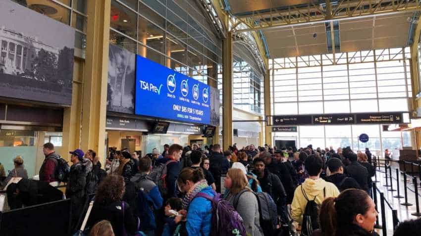 US airports shutdown: Staff shortage causes flight delays US airports shutdown: Staff shortage causes flight delays