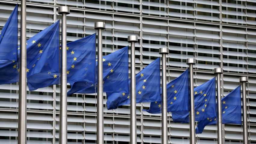 UK firms plan mass exodus over no-deal Brexit UK firms plan mass exodus over no-deal Brexit