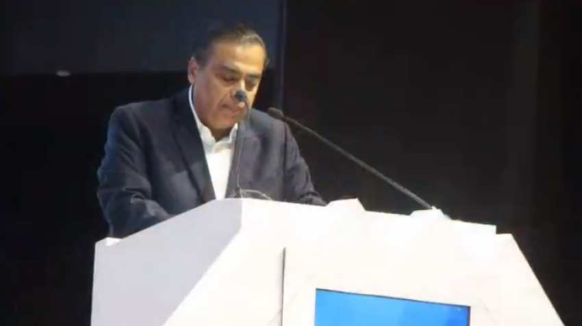 Top 10 philanthropists in India: Mukesh Ambani donates Rs 437 crore, Ajay Piramal Rs 200 crore! Full list here Top 10 philanthropists in India: Mukesh Ambani donates Rs 437 crore, Ajay Piramal Rs 200 crore! Full list here