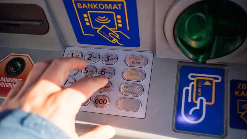 This fraud will wipe out your money from ATM