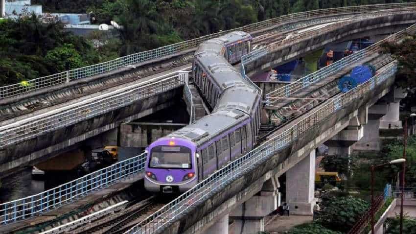 Kolkata Metro train disrupted, services hit between Dum Dum and Belgachia stations Kolkata Metro train disrupted, services hit between Dum Dum and Belgachia stations