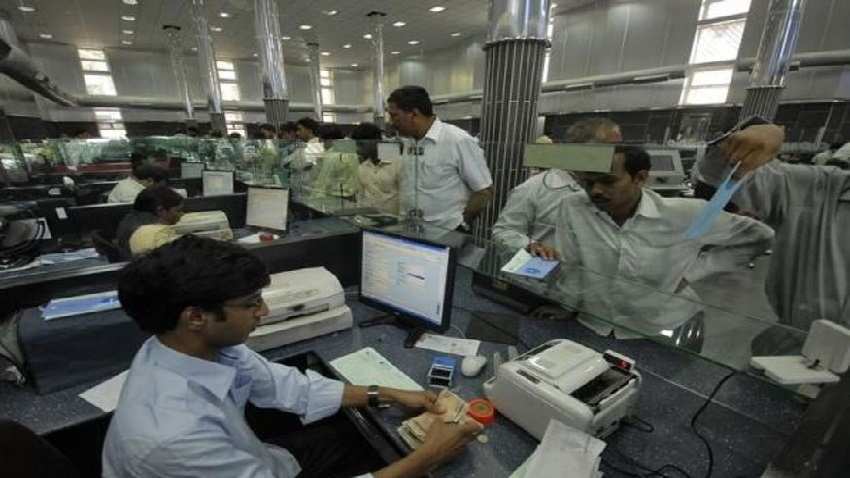 MFIs loan book clips past 43% to Rs 1.66 tln in Q3 MFIs loan book clips past 43% to Rs 1.66 tln in Q3